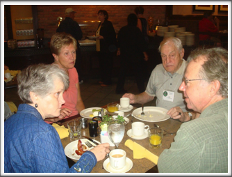 Ellen Warthen, Nancy & Ray Klinkenborg, Pat Cochran at Brekafast