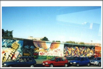 34-Berlin Wall grafitti

