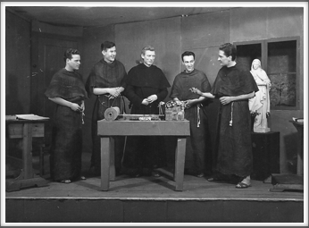 November ’43 - 
“Brother Orchid”
l-r:  Wilbur Sharpe, James Bickers, Verris Hubbell, Al Casner, Frank Maxwell